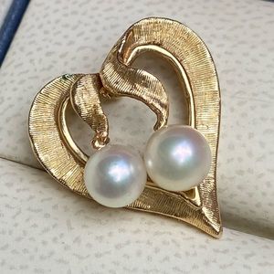 Vintage 14K gold and Akoya Pearl Heart Pendant